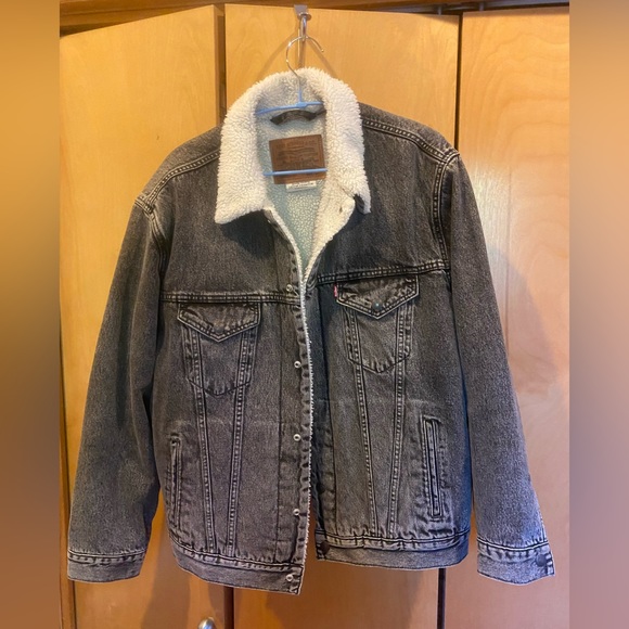 Large Sherpa lines Levi’s Jacket - Picture 1 of 4